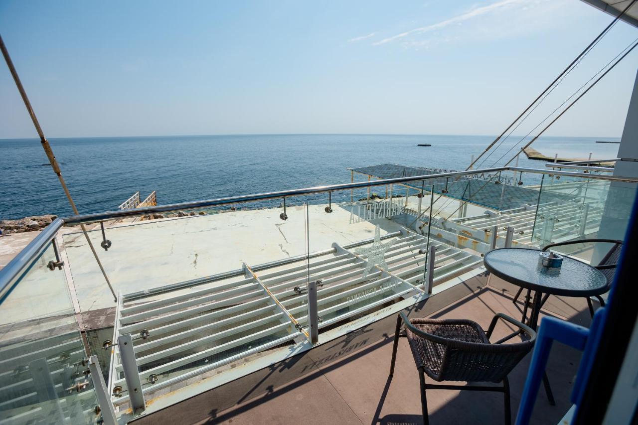 Marine Residence Odesa Exterior photo